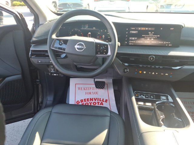 Used 2025 Nissan Murano SV FWD image 13