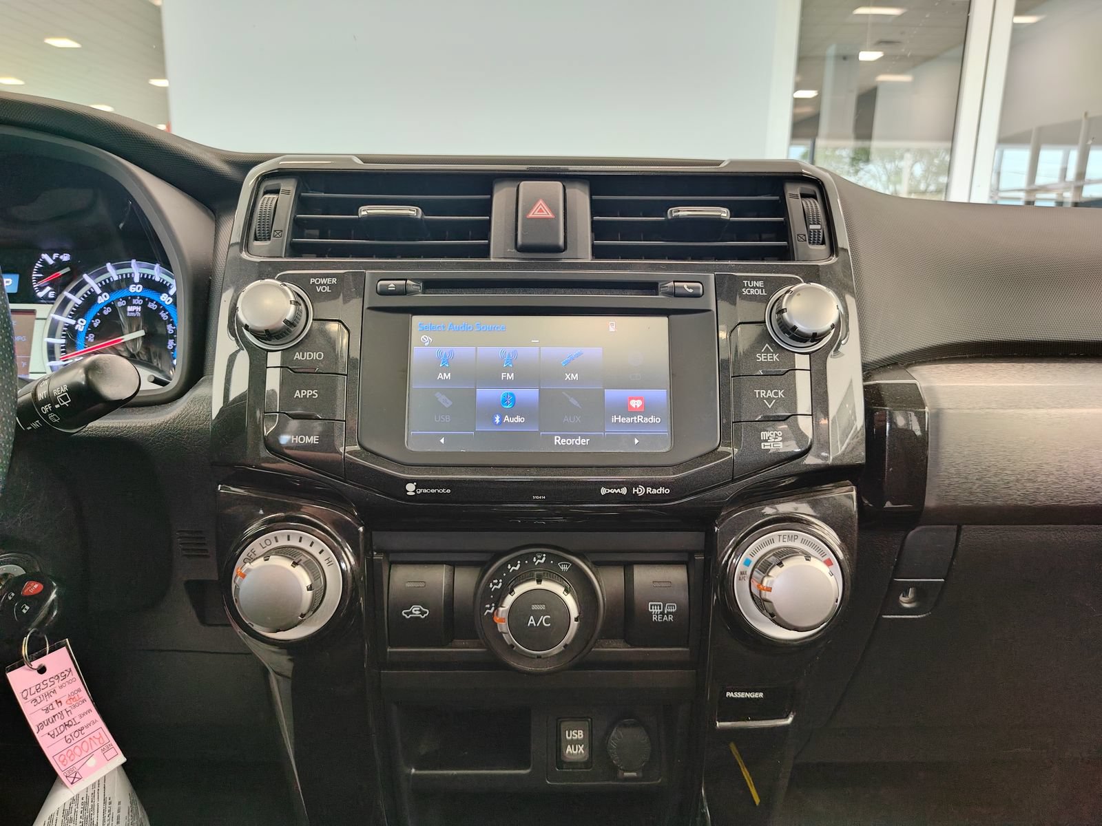 Used 2019 Toyota 4Runner TRD Off-Road Premium AWD/4WD image 18
