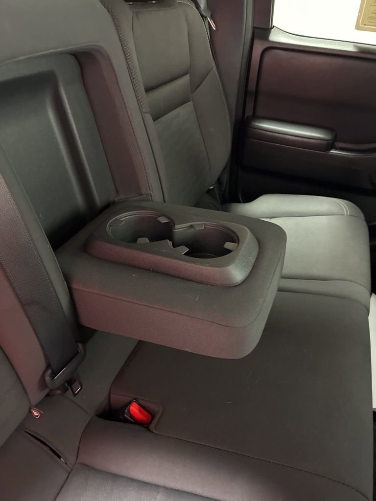 Used 2023 Nissan Frontier SV image 27