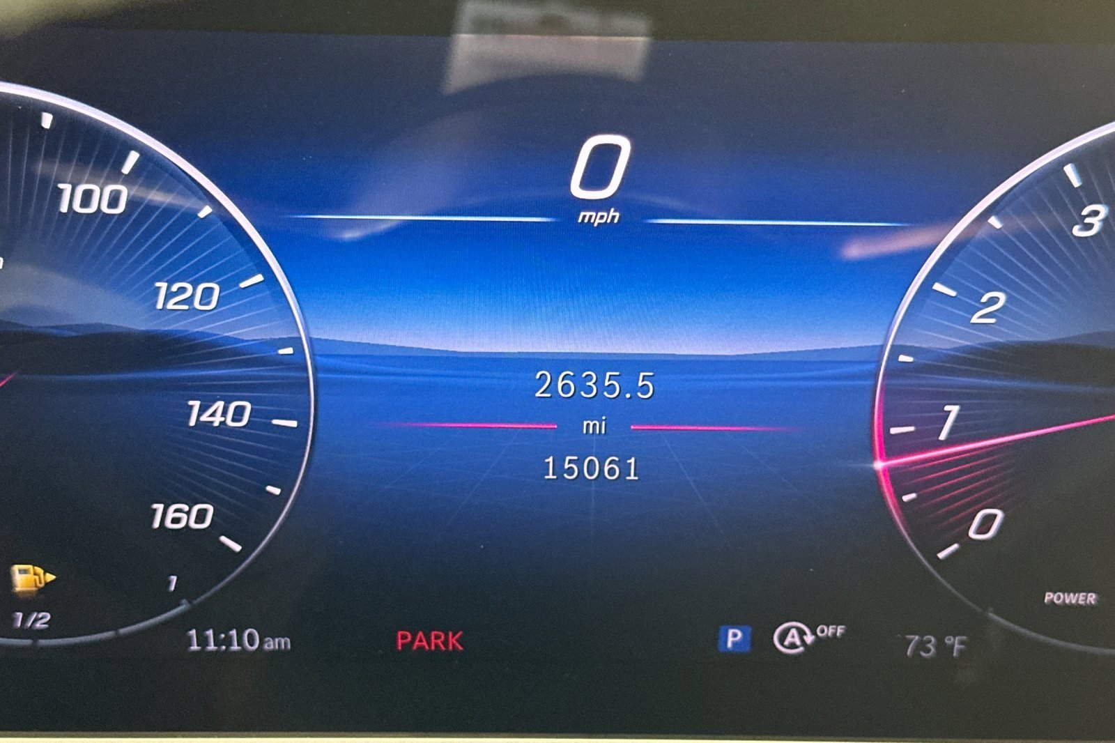 Used 2025 Mercedes-Benz GLC 300 4MATIC image 23