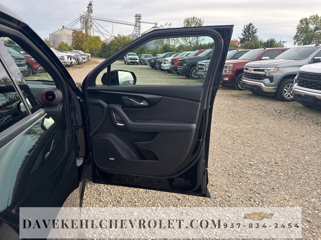 Used 2023 Chevrolet Blazer RS w/ Driver Confidence II Package image 32