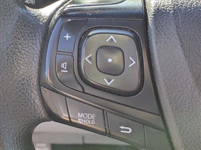 Used 2015 Toyota Camry LE image 11