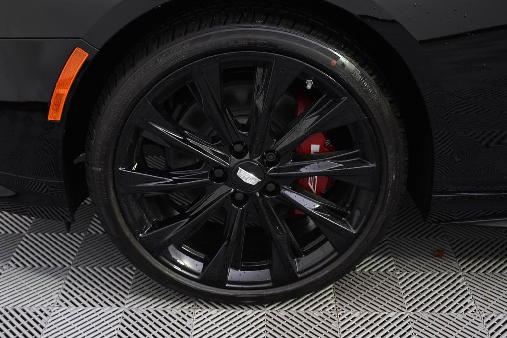 New 2026 Cadillac CT4 V w/ LPO, ONYX Package image 20