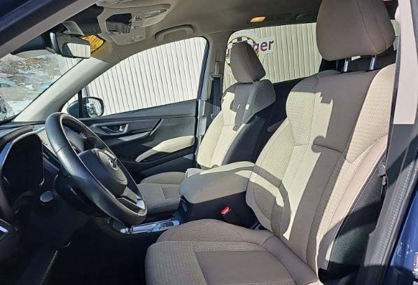 Used 2024 Subaru Ascent Premium w/ Convenience Package image 5