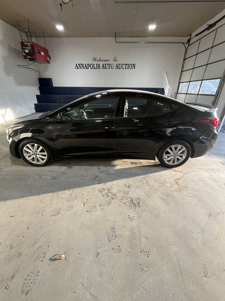 Used 2015 Hyundai Elantra SE w/ Option Group 02