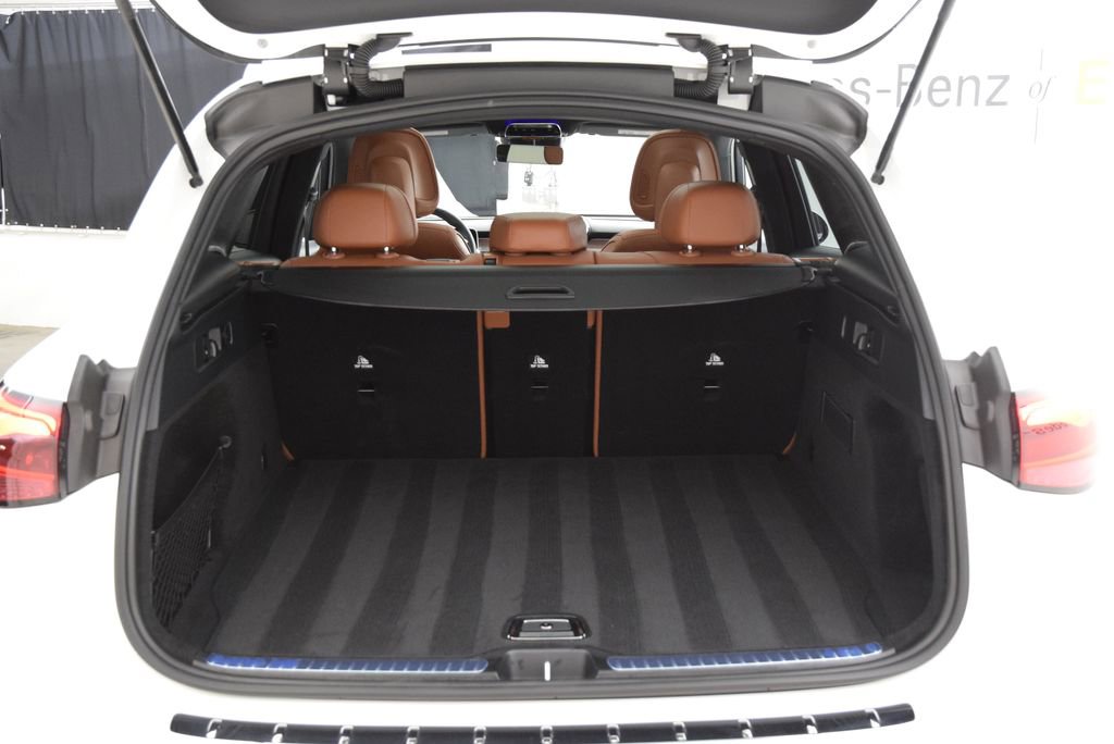 Certified 2026 Mercedes-Benz GLC 300 image 29