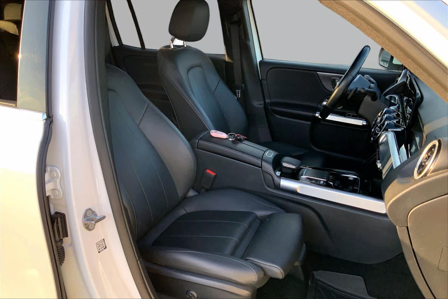 Used 2023 Mercedes-Benz GLB 250 4MATIC image 9