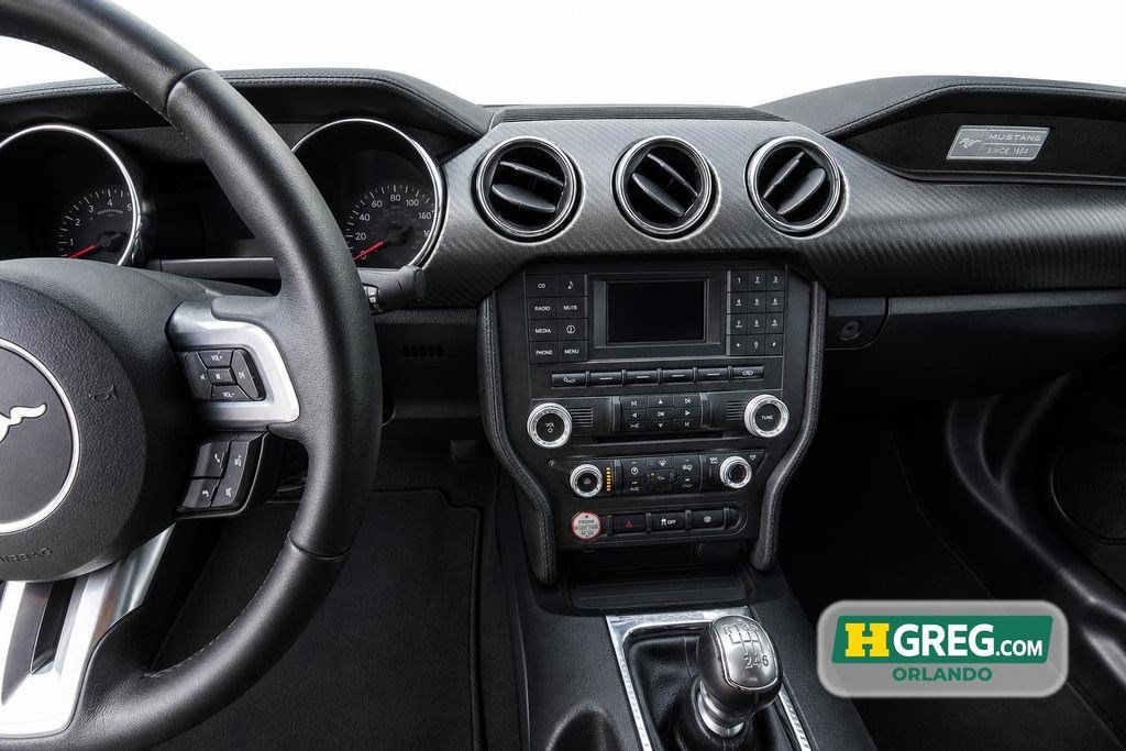 Used 2017 Ford Mustang Coupe RWD image 11