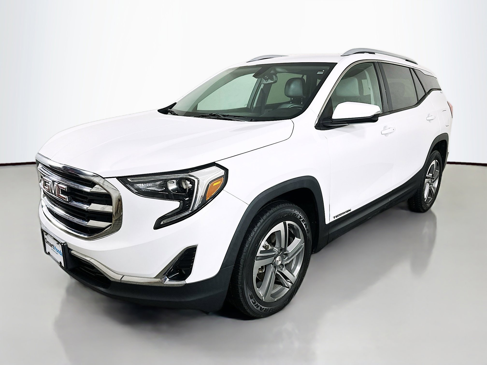 Used 2019 GMC Terrain SLT w/ Preferred Package image 3
