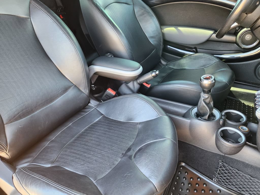 Used 2010 MINI Cooper John Cooper Works FWD image 11
