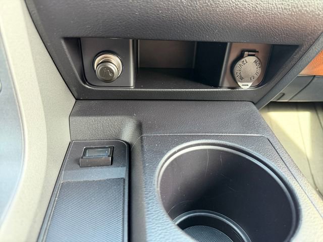 Used 2014 Toyota Sequoia Platinum image 30