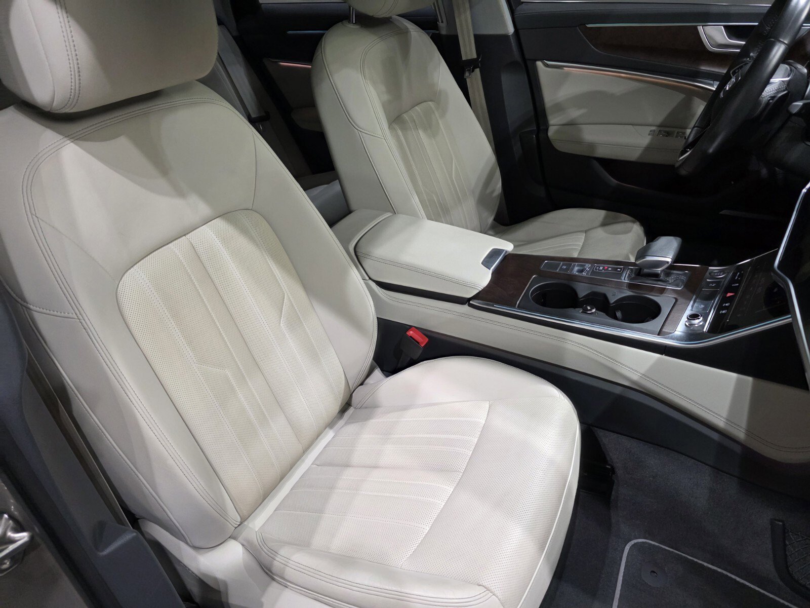 Used 2020 Audi A6 2.0T Premium Plus w/ Premium Plus Package AWD/4WD image 22