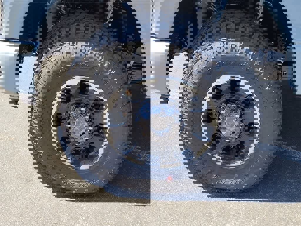New 2025 Ford F250 Platinum w/ Tremor Off-Road Package image 10