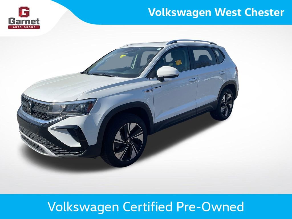 Used 2024 Volkswagen Taos SE w/ Panoramic Sunroof Package AWD/4WD image 1