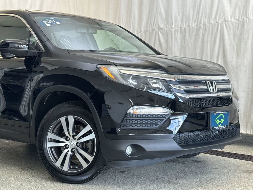 Used 2017 Honda Pilot EX-L image 2