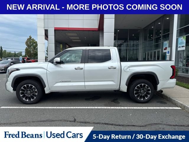 Used 2024 Toyota Tundra Limited AWD/4WD image 9