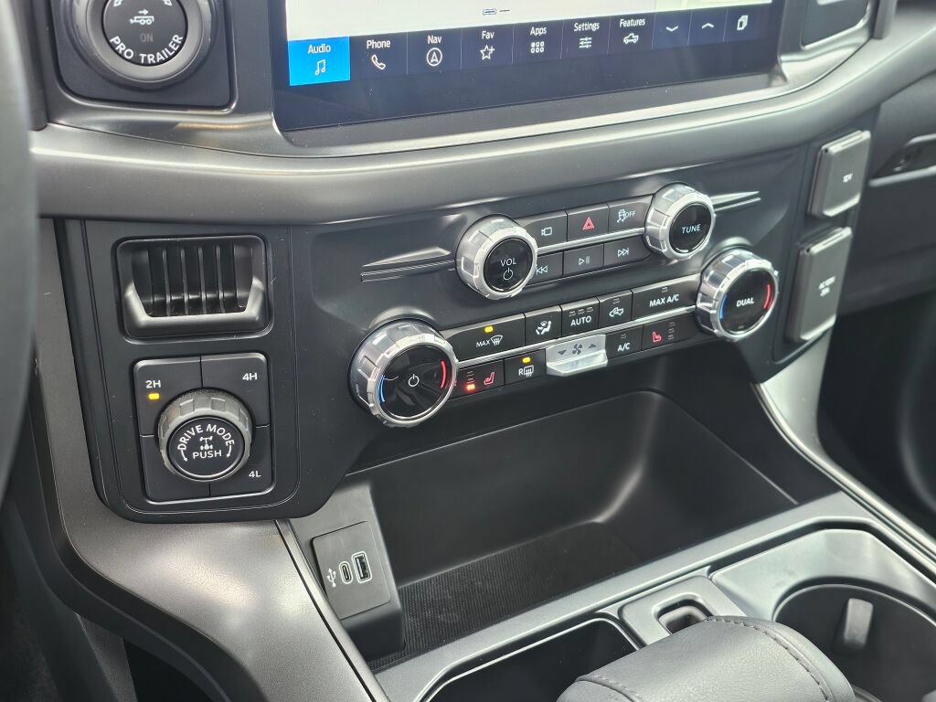 Certified 2025 Ford F150 Tremor AWD/4WD image 29
