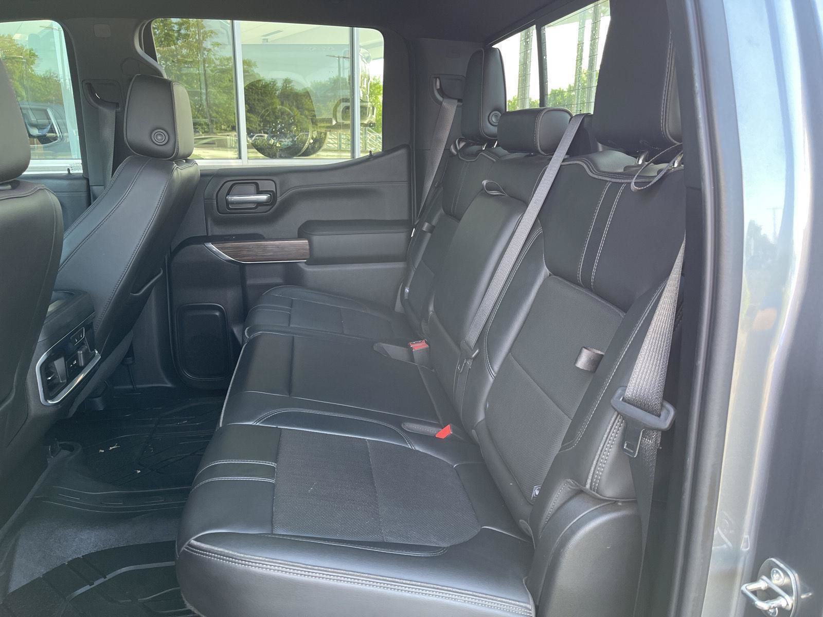 Used 2020 Chevrolet Silverado 1500 High Country w/ Technology Package AWD/4WD image 42