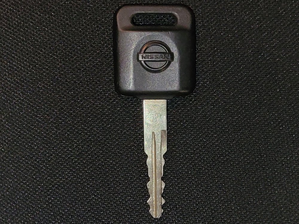 Used 2023 Nissan Versa S w/ Electronics Package FWD image 32