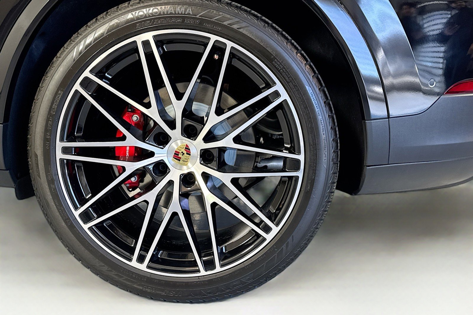 Used 2024 Porsche Cayenne S image 29