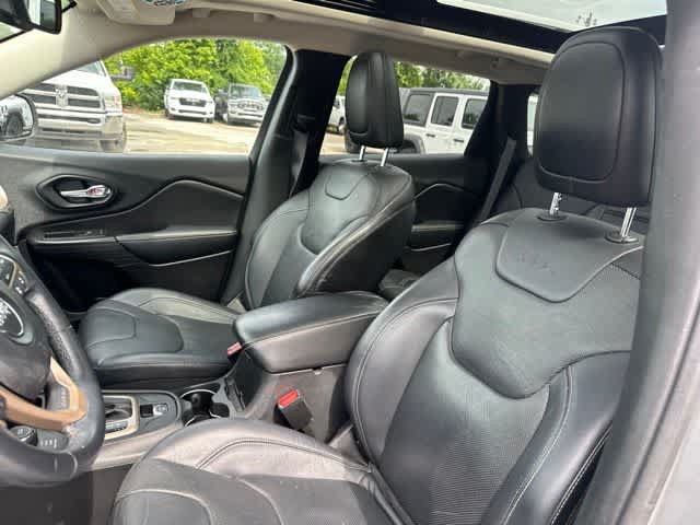 Used 2014 Jeep Cherokee Limited w/ Technology Group AWD/4WD image 3