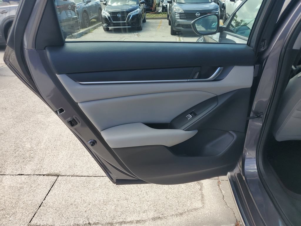 Used 2020 Honda Accord EX image 18