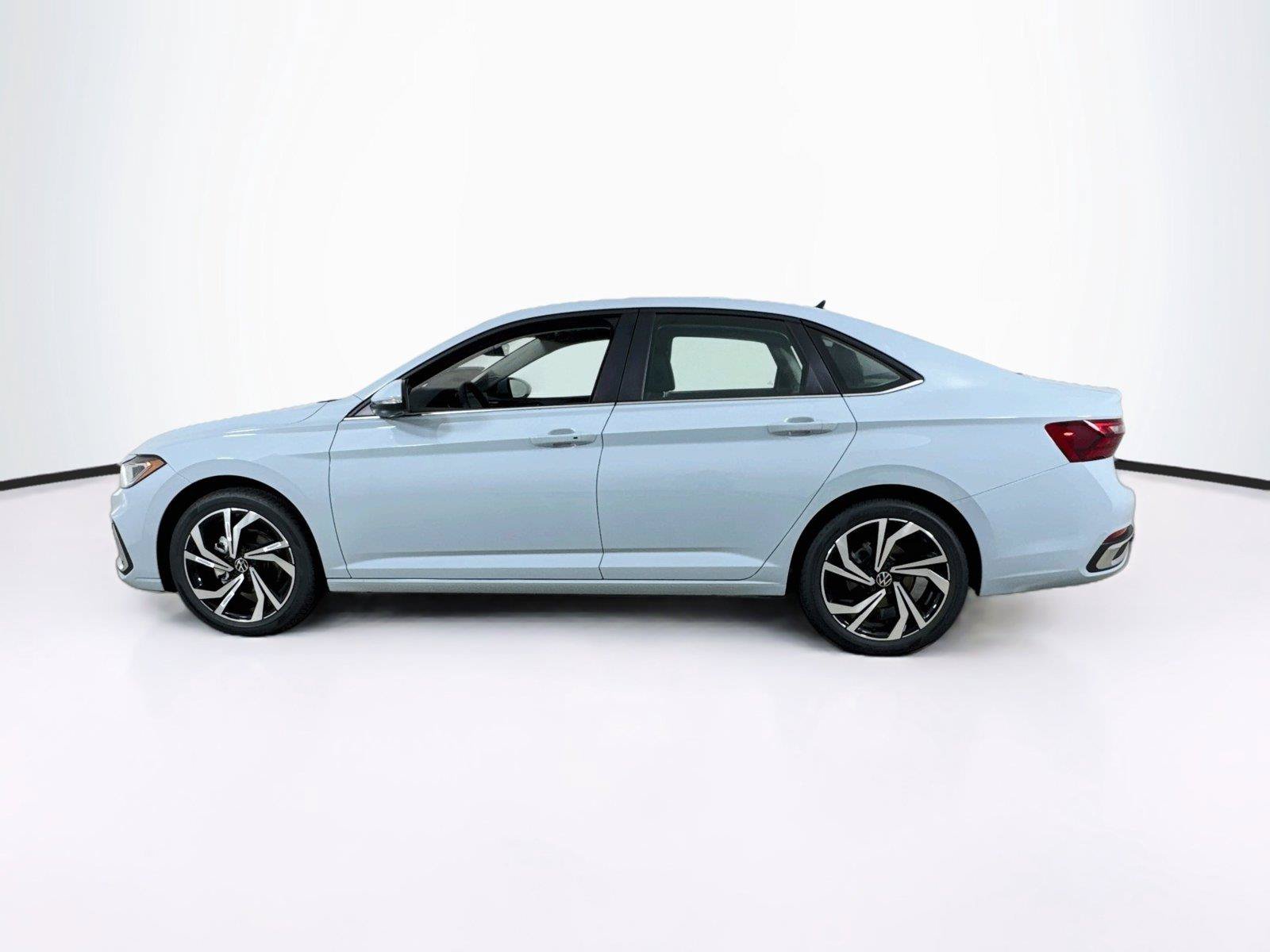 New 2027 Volkswagen Jetta SEL FWD image 3