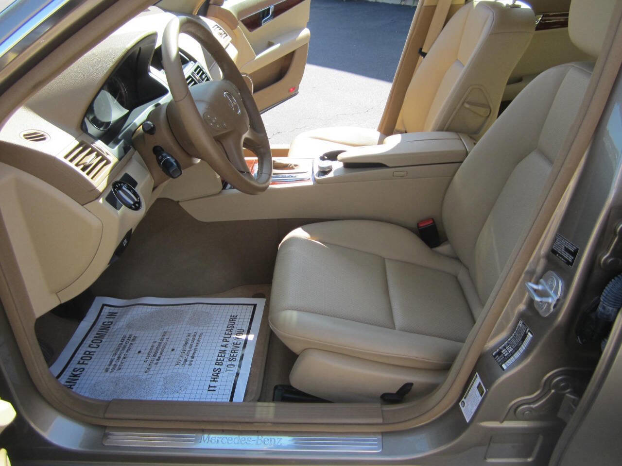 Used 2008 Mercedes-Benz C 300 Luxury image 23
