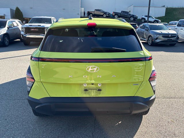 Used 2024 Hyundai Kona SEL AWD/4WD image 4