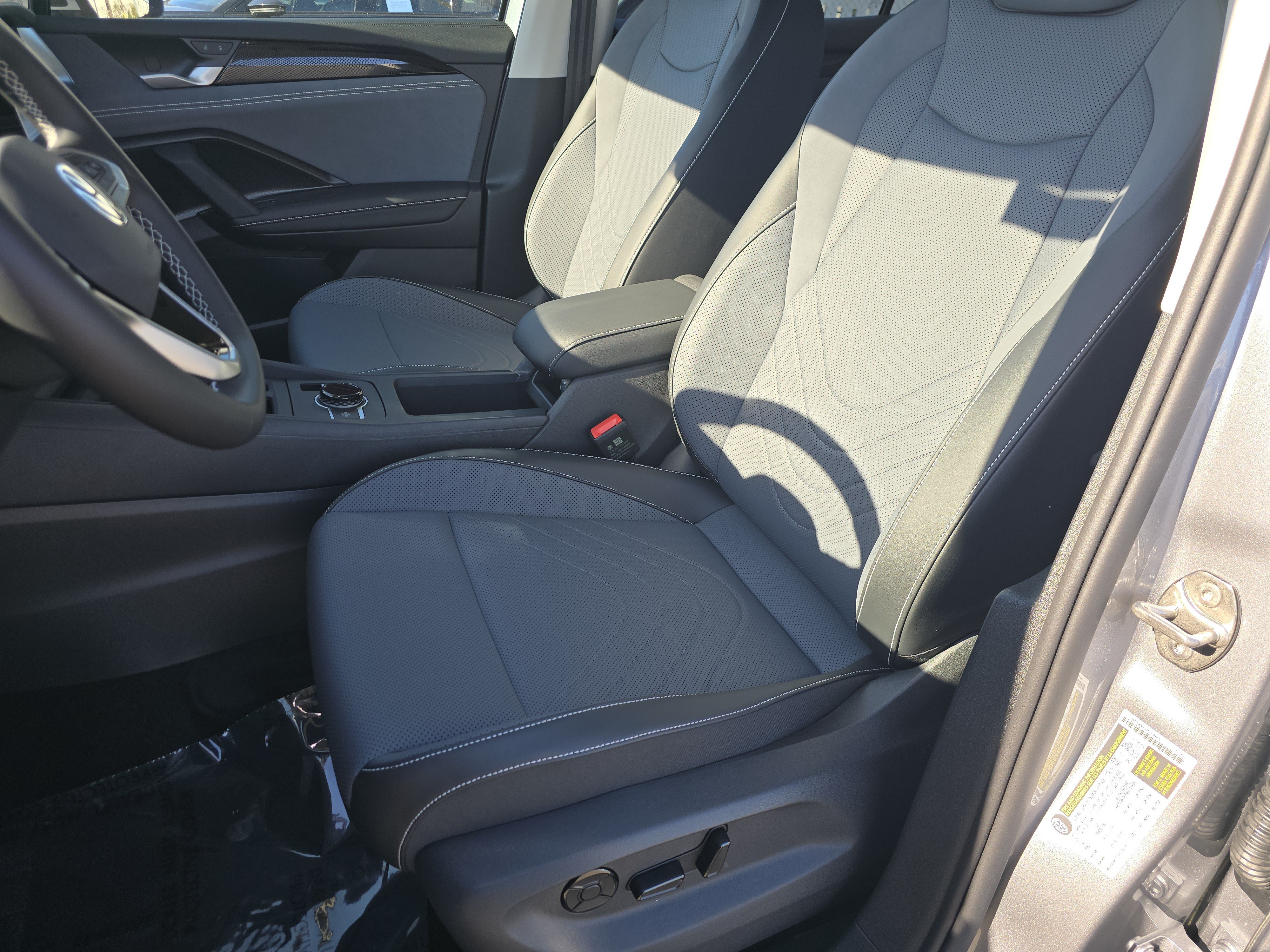 New 2026 Volkswagen Tiguan SE AWD/4WD image 20