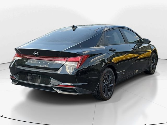 Used 2022 Hyundai Elantra SEL w/ Convenience Package FWD video 3