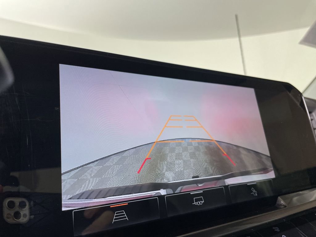 Used 2025 GMC Sierra 2500 SLT image 14