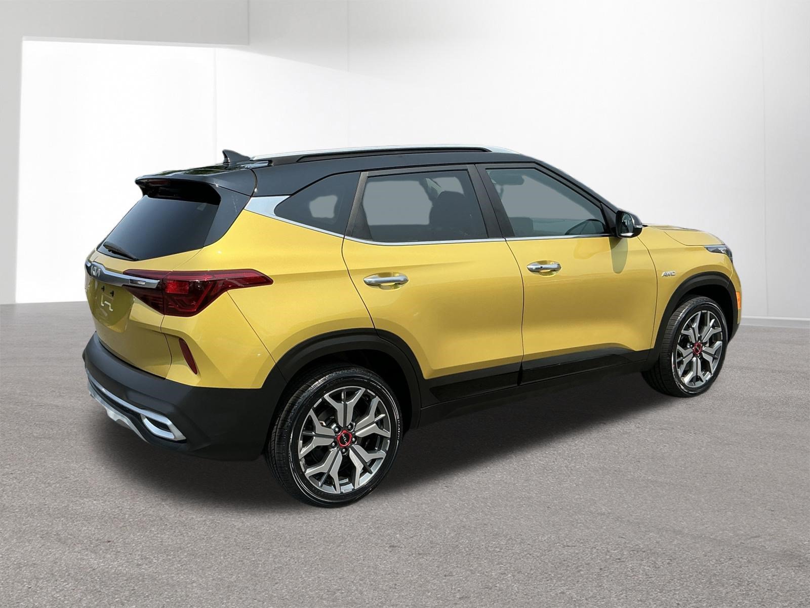 Certified 2023 Kia Seltos SX AWD/4WD image 3