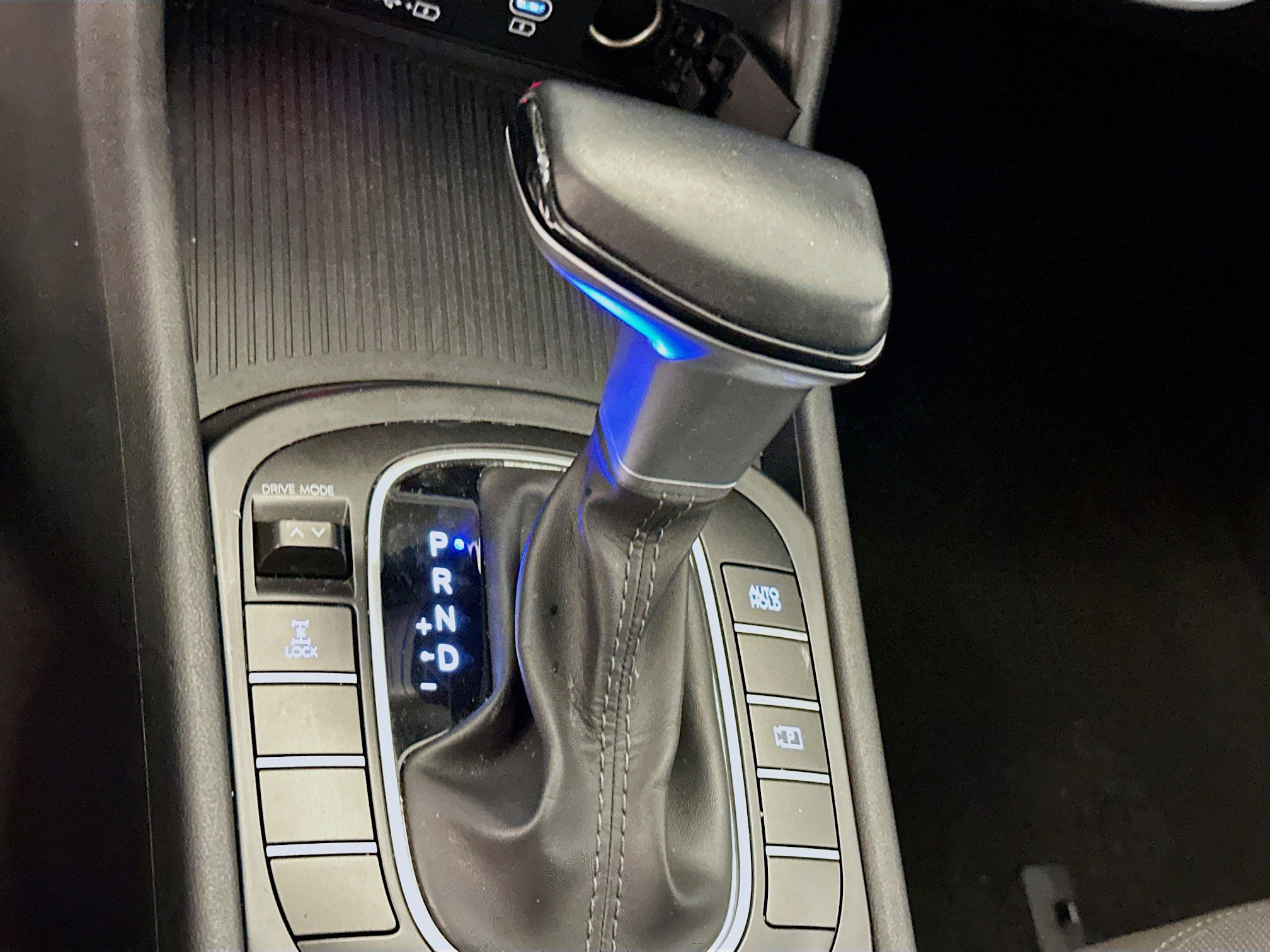 Used 2024 Hyundai Kona SEL image 24