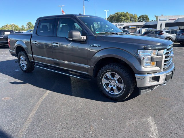 Used 2017 Ford F150 XLT w/ Equipment Group 302A Luxury AWD/4WD image 12