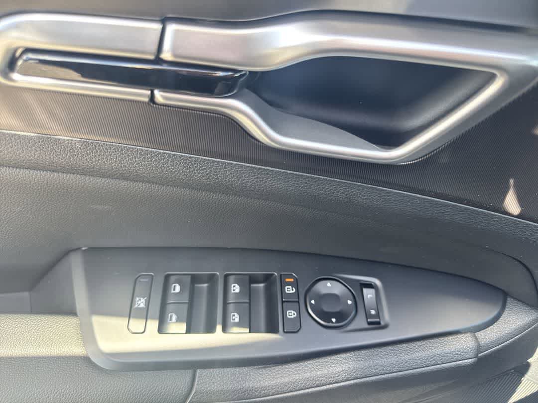 New 2026 Kia Sportage EX image 13
