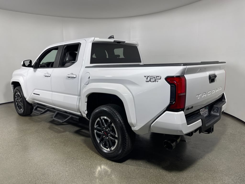Certified 2025 Toyota Tacoma TRD Sport AWD/4WD image 5