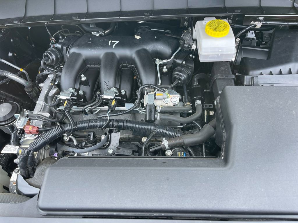 Used 2024 Nissan Pathfinder SV image 35