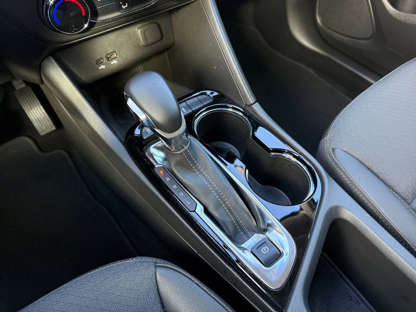 Used 2025 Buick Encore GX Preferred image 41