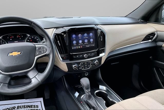 Used 2023 Chevrolet Traverse LT w/ LPO, Cargo Package AWD/4WD image 6