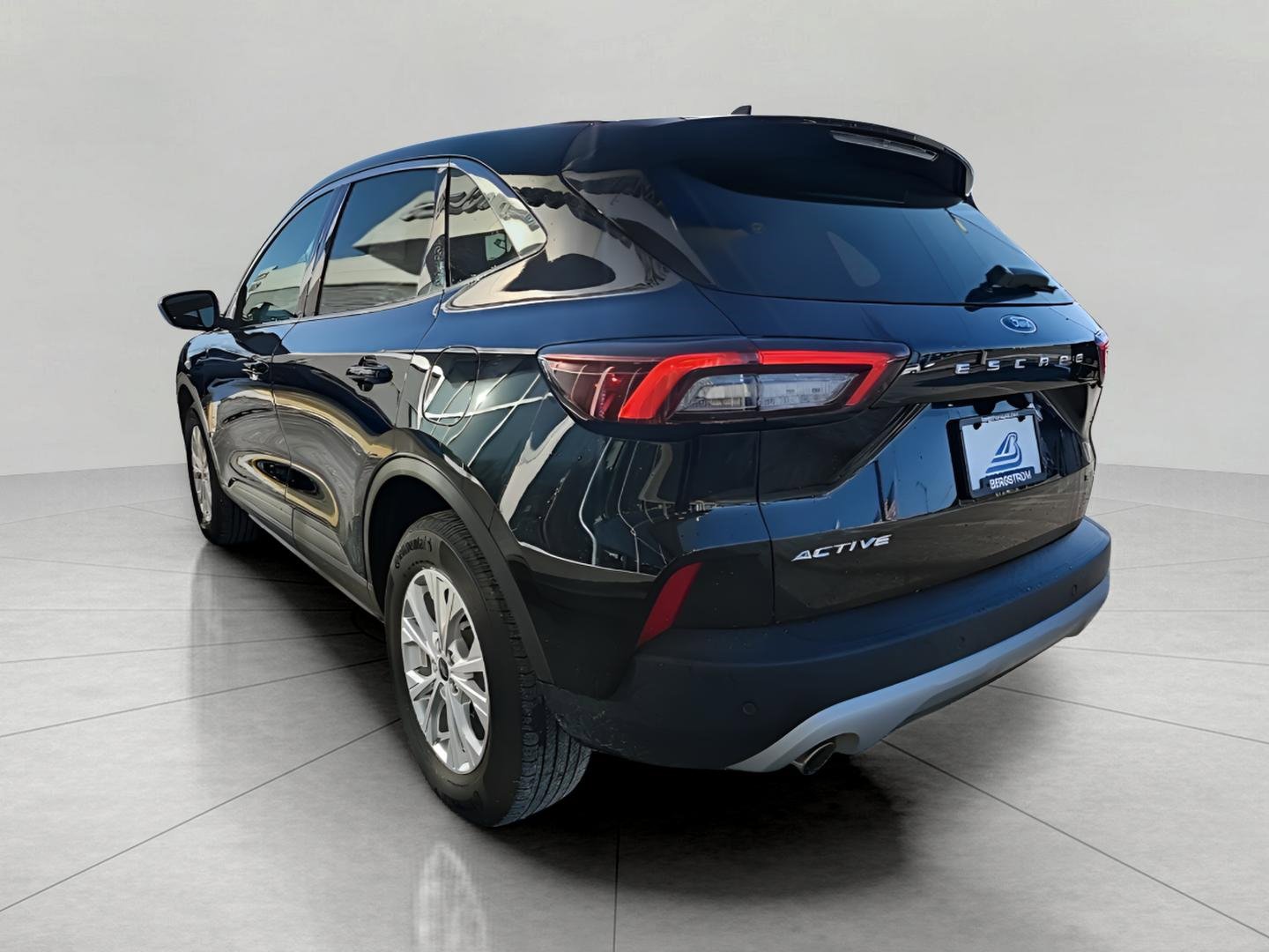 Certified 2023 Ford Escape Active w/ Tech Pack #2 image 8