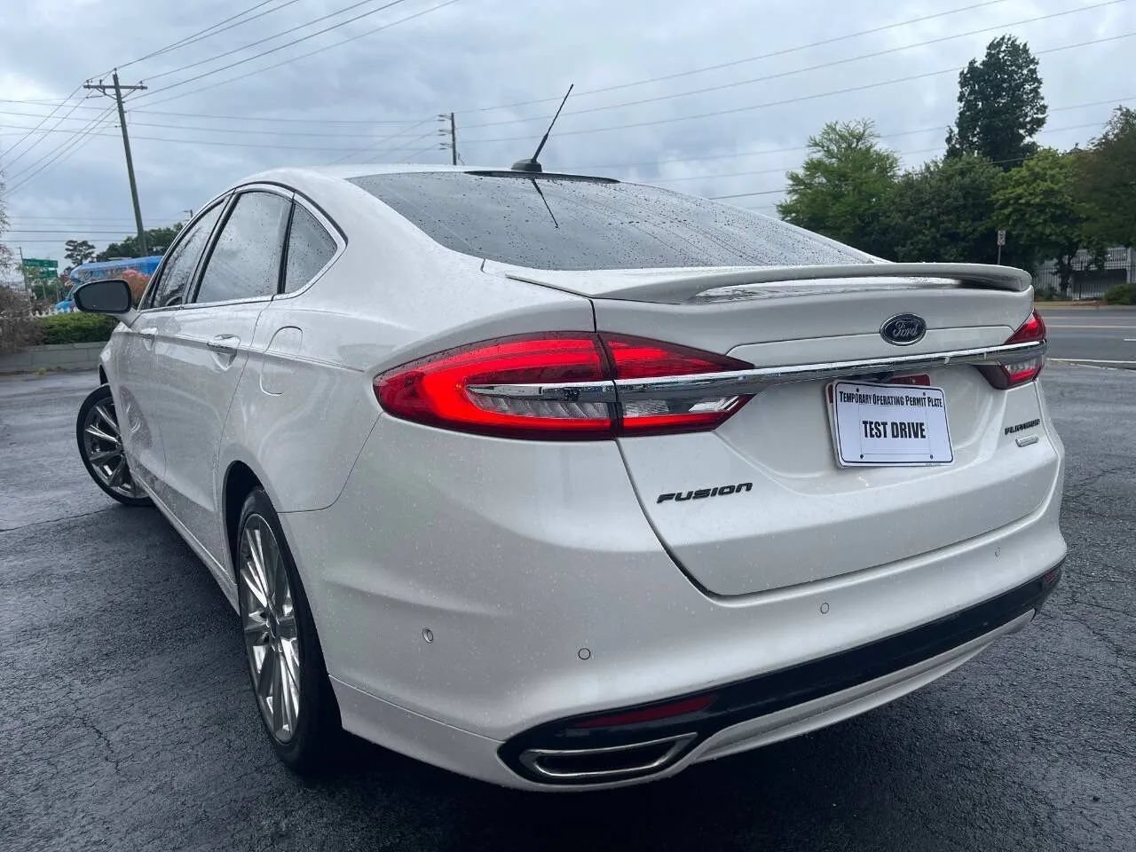 Used 2017 Ford Fusion Platinum FWD image 7