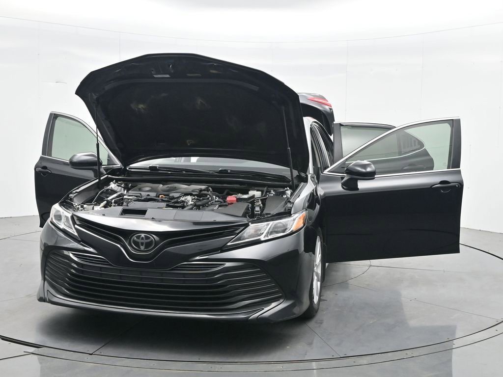 Used 2019 Toyota Camry LE image 43