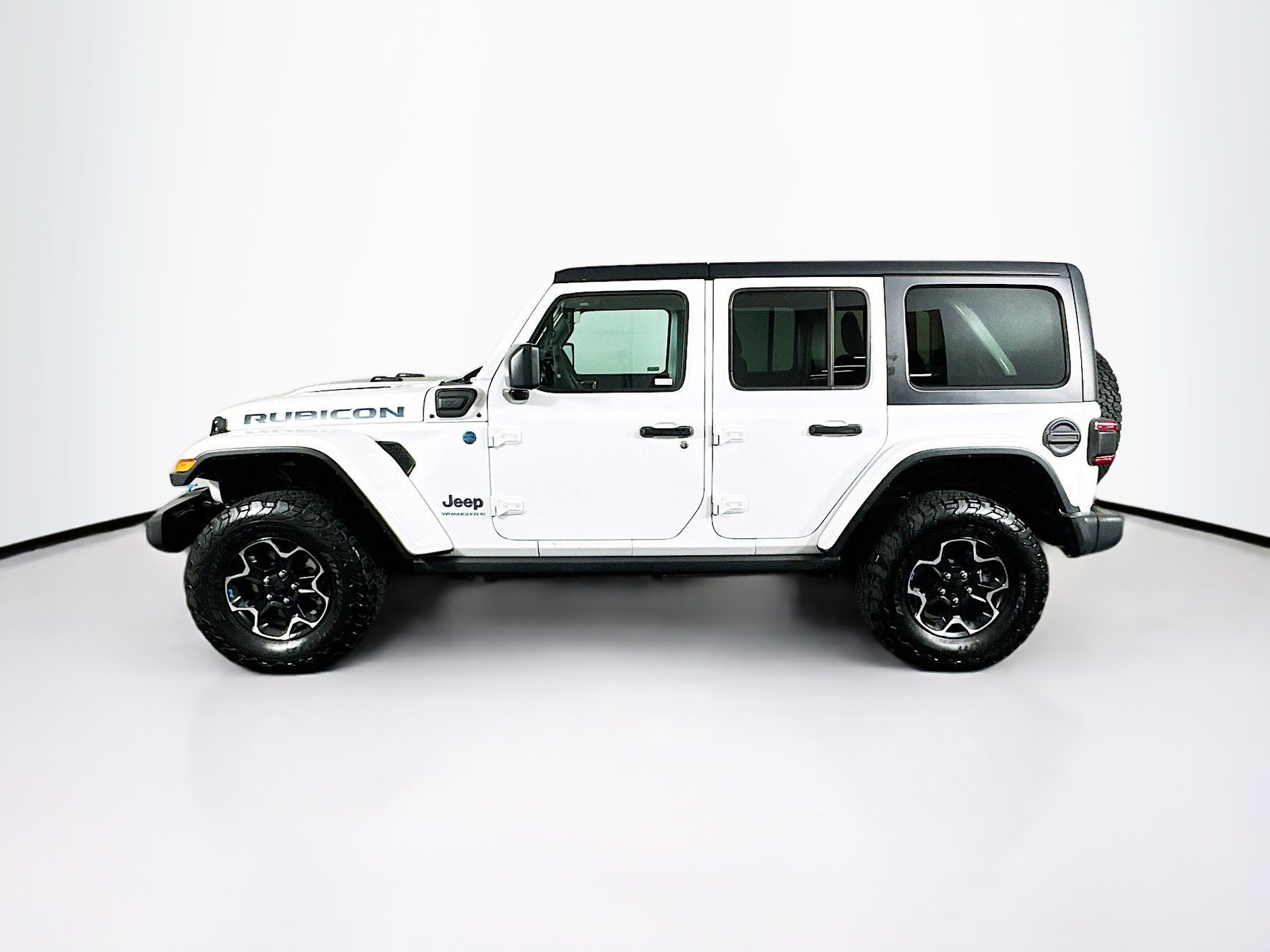 Used 2023 Jeep Wrangler Unlimited Rubicon 4xe AWD/4WD image 4