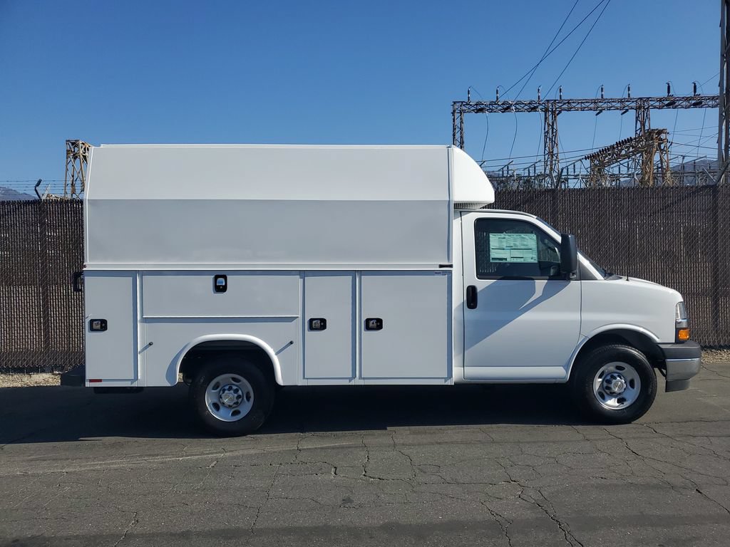 New 2025 Chevrolet Express 3500 w/ Power Convenience Package