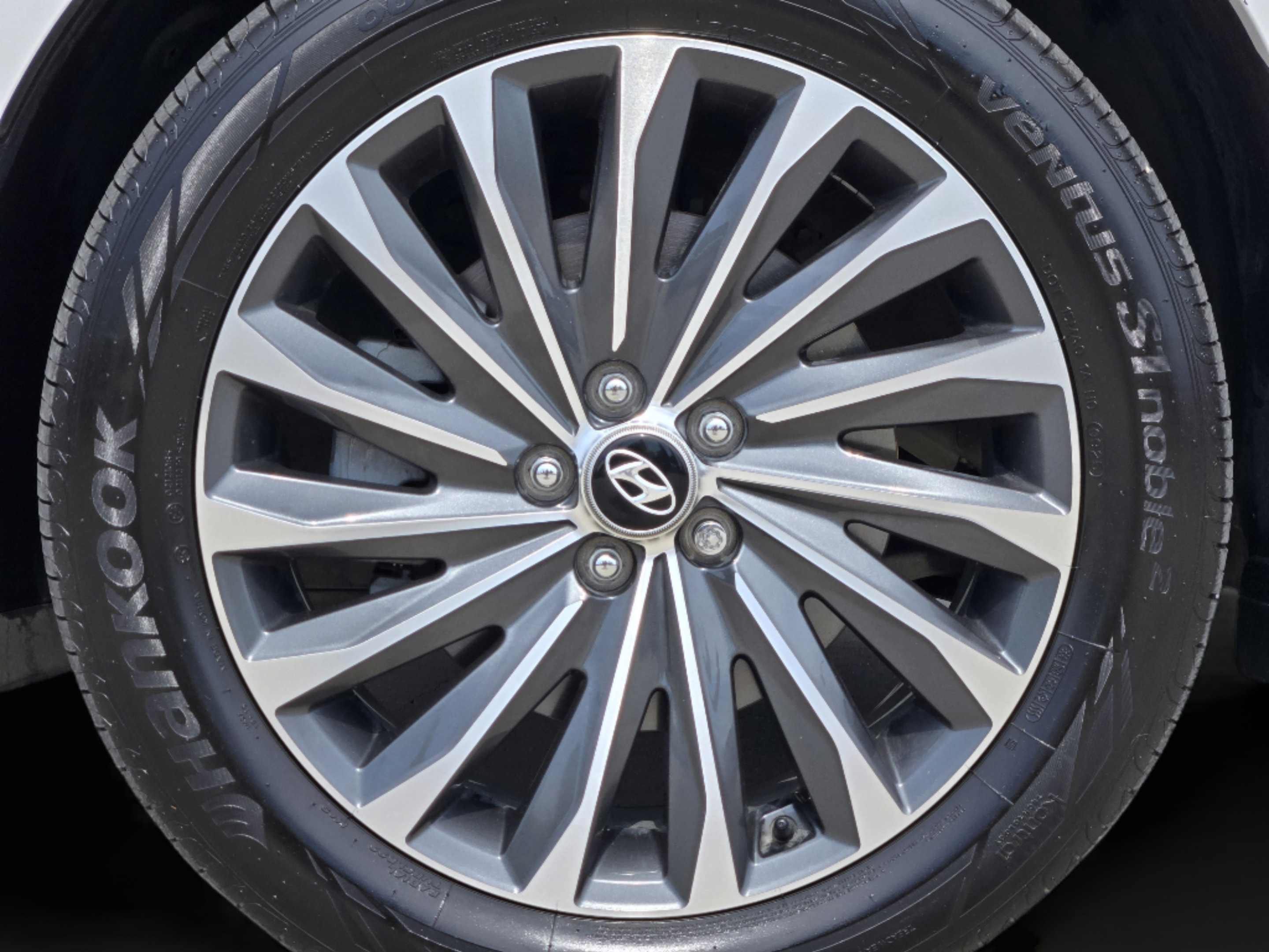 Used 2024 Hyundai Palisade Calligraphy FWD image 39