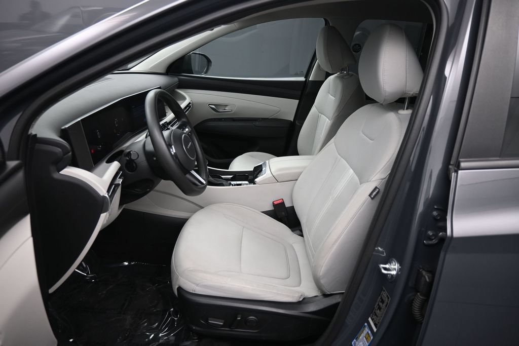 Certified 2025 Hyundai Tucson SEL AWD/4WD image 18