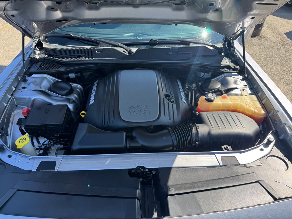 Used 2016 Dodge Challenger R/T w/ Cold Weather Group image 26