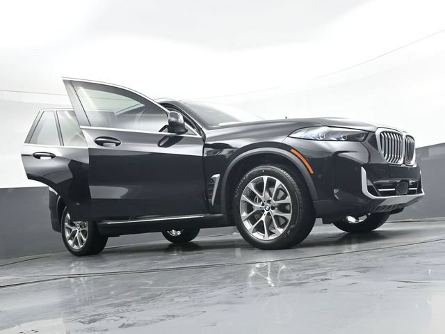 Certified 2024 BMW X5 sDrive40i w/ Premium Package RWD image 42