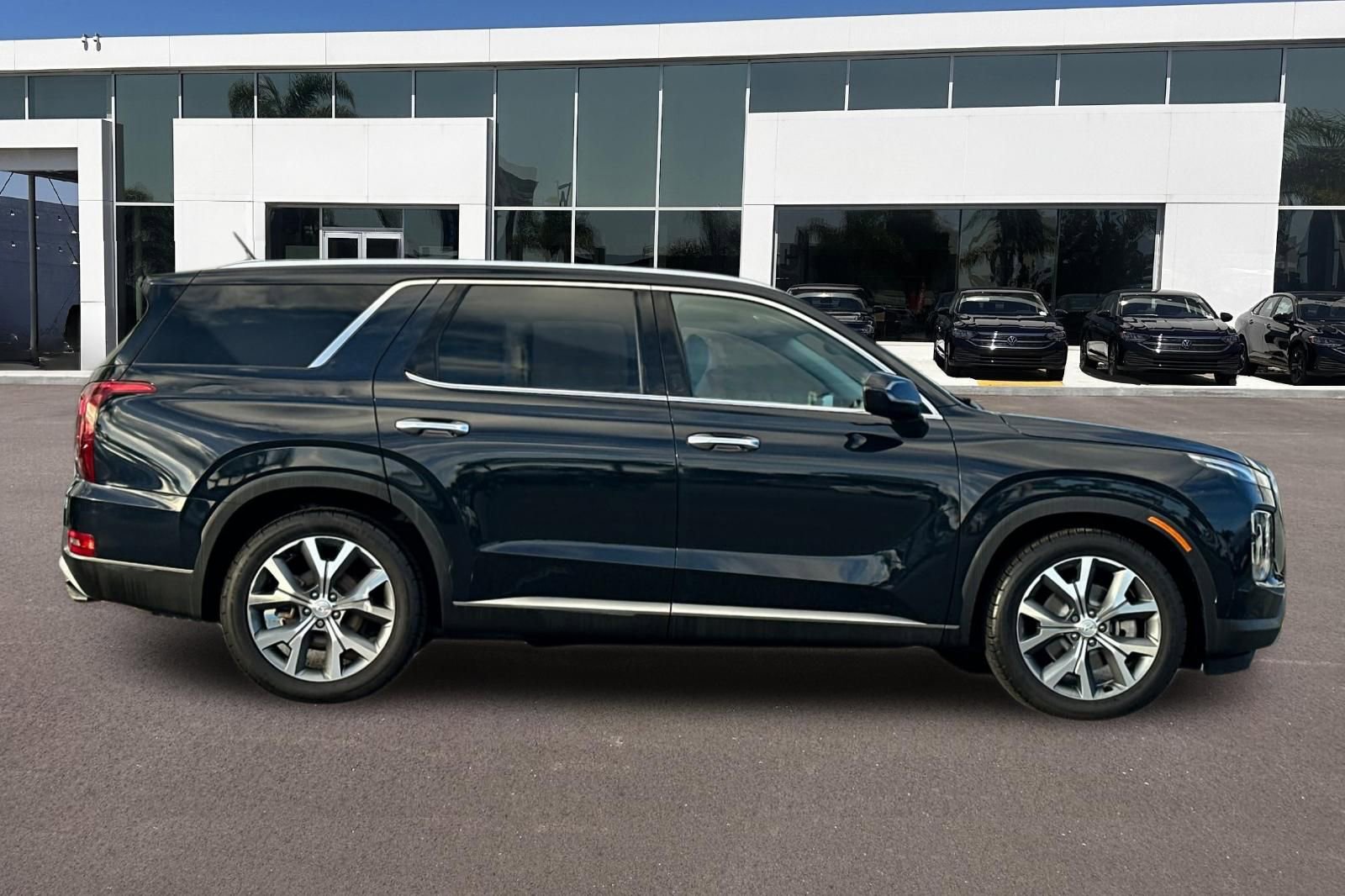 Used 2020 Hyundai Palisade SEL w/ Convenience Package image 2
